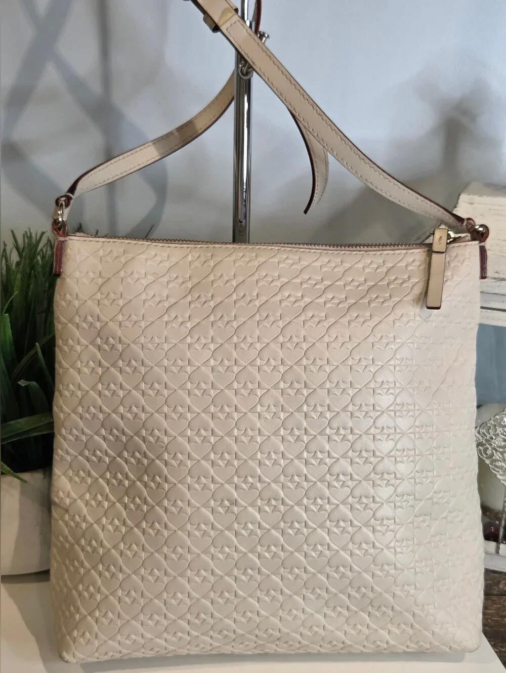 Kate Spade NY Penn Place Keisha Crossbody Bag.